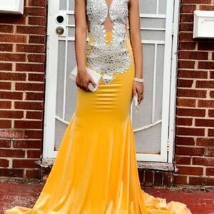 I’m selling a prom dress I wore for 1 day and got fitted as well (XS)